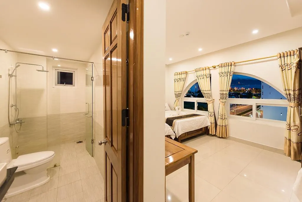 Sunflower Hotel Da Nang 2*,  Vietnam